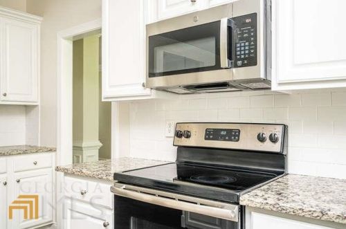 3121 Jackson Creek Dr, Stockbridge GA  30281-5690 exterior