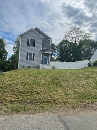 505 Salisbury St, Worcester MA  01609-1307 exterior