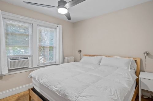 188 Newman Ave, Seekonk MA 02771-4911 exterior