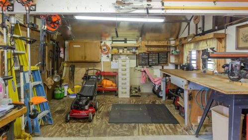 413 Danforth St, Taunton MA 02780-1642 exterior