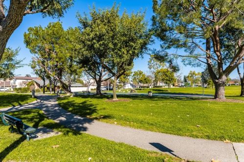 4042 Glenwood St, Irvine CA 92604-2223 exterior