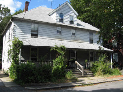 13 Alden Pl, Newton, MA 02465-1567