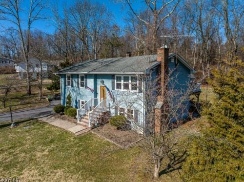 370 Shire Rd, Milford NJ  08848-1720 exterior