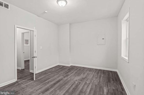 2126 20 St, Philadelphia PA 19121-1506 exterior