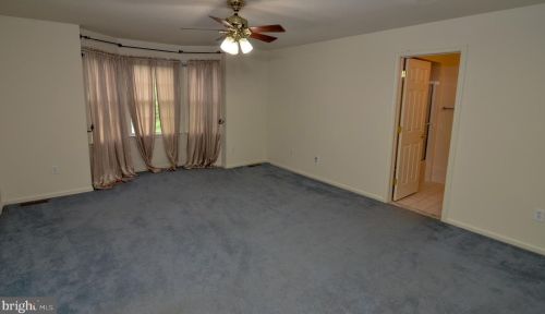 8 Landview Ln, Columbus NJ 08022-2260 exterior