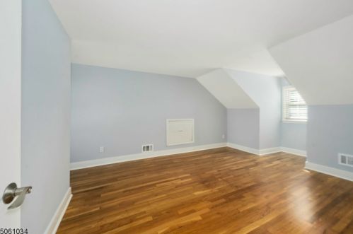 3 Arlyn Ln, Dover NJ 07869-4769 exterior