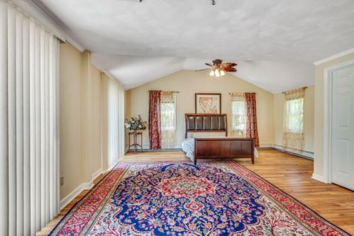 13 Ward Rd, Southborough MA  01772-1015 exterior