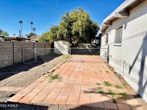 3729 Dunlap Ave, Phoenix AZ 85020-3025 exterior