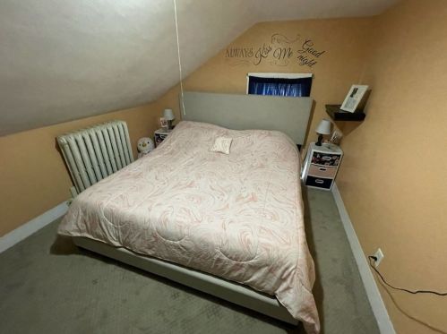 242 Maxfield St, New Bedford MA 02740-5229 exterior