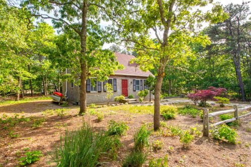 40 Fairview Ave, Eastham MA  02642-2239 exterior