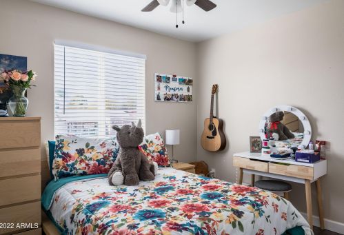 3351 76th Ave, Phoenix AZ  85033-4916 exterior