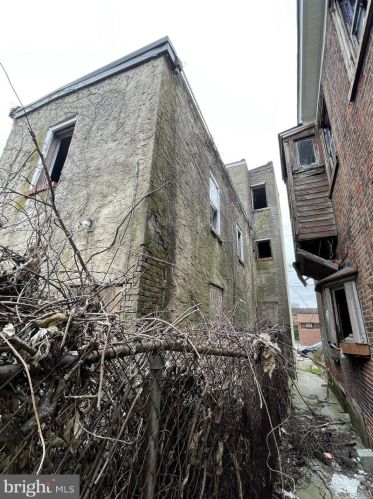 1923 20 St, Philadelphia PA 19145-2801 exterior