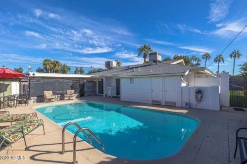 4244 31st St, Phoenix AZ  85016-5819 exterior