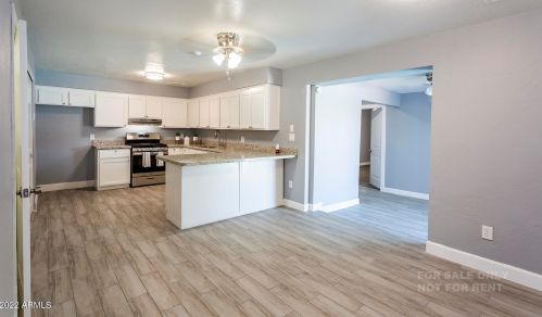 2014 51 Dr, Phoenix AZ 85035-1902 exterior