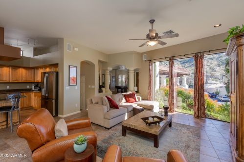 30 Beryl Ave, Phoenix AZ 85020-1536 exterior