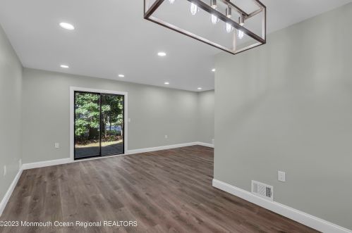 805 Bluebell Dr, Jackson Twp NJ 08527-4116 exterior