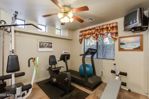 30 Beryl Ave, Phoenix AZ 85020-1536 exterior