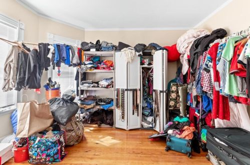 24 Chatham Rd, Everett MA 02149-4915 exterior