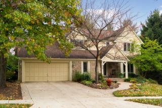 818 Loch Lomond Ln, Columbus OH  exterior