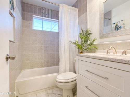 2725 Alice Ave, Phoenix AZ 85021-4112 exterior