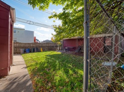 209 William St, Belleville NJ  07109-2422 exterior