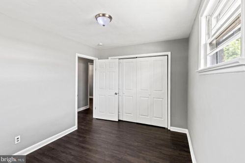 213 Berkley Rd, West Deptford NJ 08066-1503 exterior