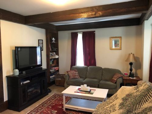 89 Charles St, Whitman MA 02382-2005 exterior