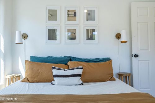 905 Coronado Rd, Phoenix AZ 85008-3931 exterior