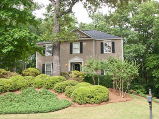 2032 Shagbark Rd, Birmingham, AL 35244-1617