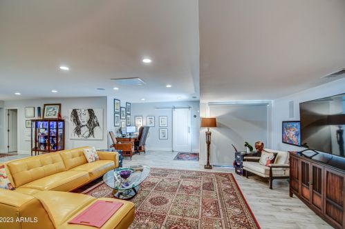 5674 12 St, Phoenix AZ exterior