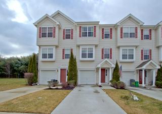 1041 Buckingham Dr, West Deptford NJ  08086-3811 exterior