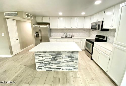 1620 57 Dr, Phoenix AZ 85031-1835 exterior