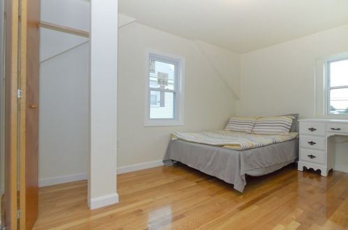 135 Bridge St, Newton MA 02458-1105 exterior