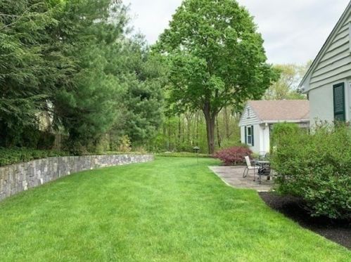 1221 Canton Ave, Milton MA 02186-3503 exterior