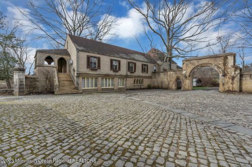 310 Cooper Rd, Tinton Falls NJ 07701-6010 exterior