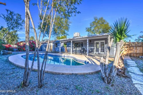 9022 18 Dr, Phoenix AZ 85021-2908 exterior