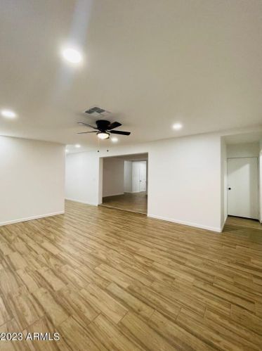 5658 37th Dr, Phoenix AZ  85019-2102 exterior