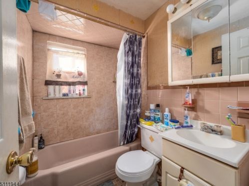 209 William St, Belleville NJ  07109-2422 exterior