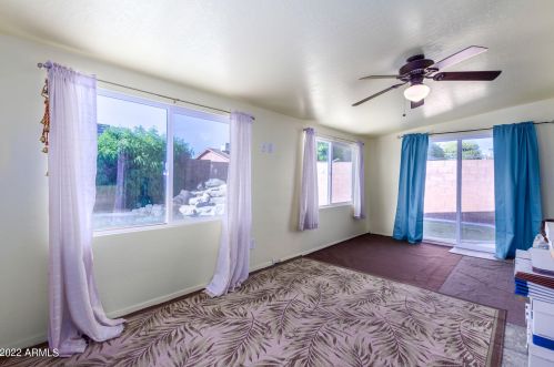 1826 Acoma Dr, Phoenix AZ 85032-4892 exterior