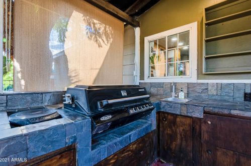 18824 30th St, Phoenix AZ  85050-3412 exterior