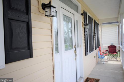 94 Drift Ave, Trenton NJ 08648-3505 exterior