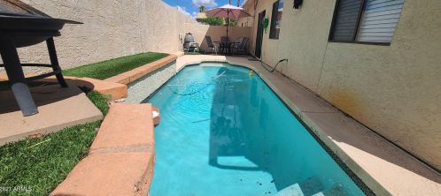 1126 Charleston Ave, Phoenix AZ  85022-1148 exterior