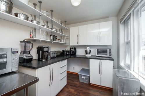 3729 Wenonah Ave, Forest View IL 60402-3949 exterior