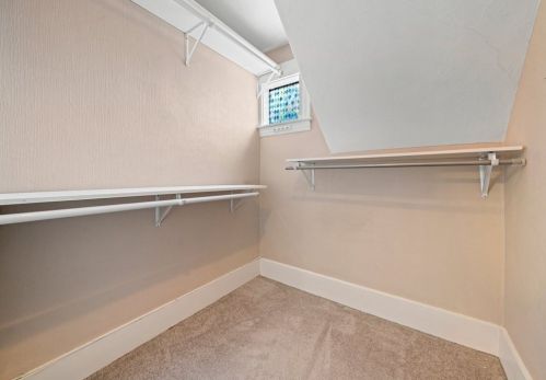 44 Beaconsfield Rd, Worcester MA 01602-1303 exterior