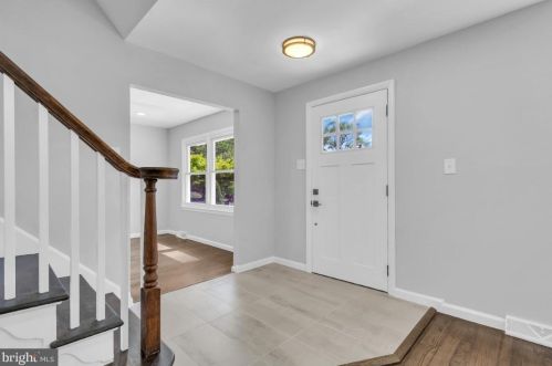 23 Wellington Pl, Burlington NJ  08016-3329 exterior