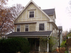 20 Marlboro St, Newton, MA 02458-2121