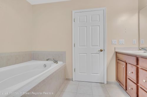 92 Brookfield Dr, Jackson Twp NJ  08527-3876 exterior