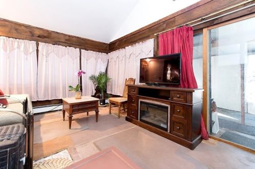 442 Washington St, Canton MA 02021-3630 exterior