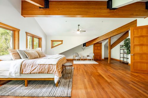 2505 Bear Holw Dr, Park City UT 84098-8524 exterior