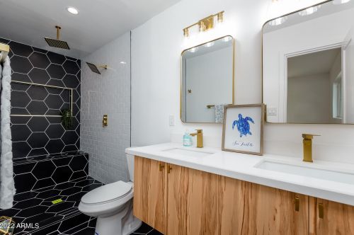 6710 16 Dr, Phoenix AZ 85015-2019 exterior